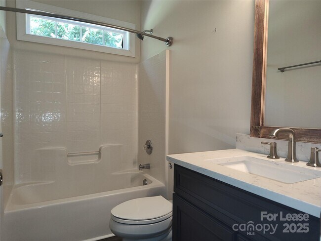 Building Photo - 9009 Hammersley Dr
