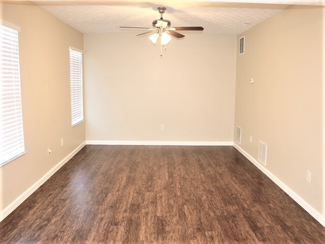 Building Photo - 7436 Maple Twig Ave