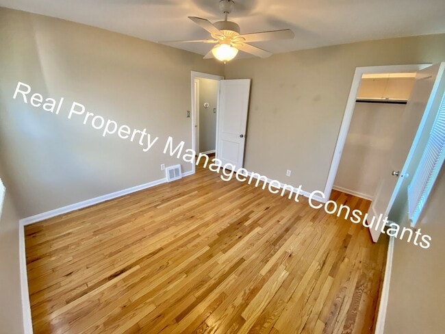 Building Photo - Charming 3-Bedroom Ranch Home in Roeland Park