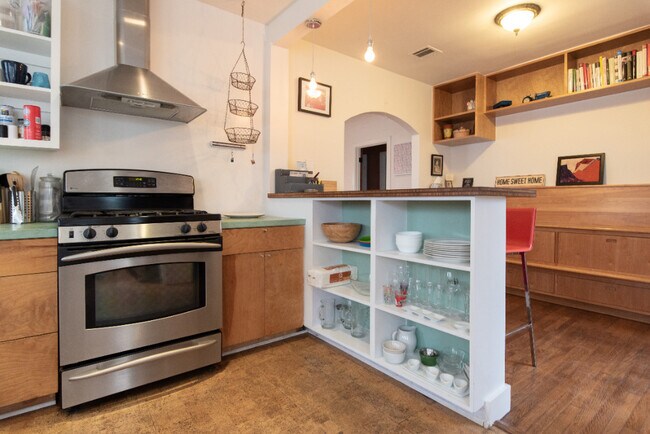 Building Photo - 2756 Locksley Pl