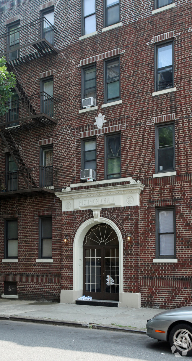 Building Photo - Richmond Hall