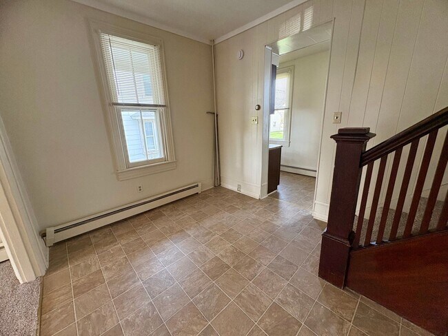 Building Photo - 539-541 S Market St