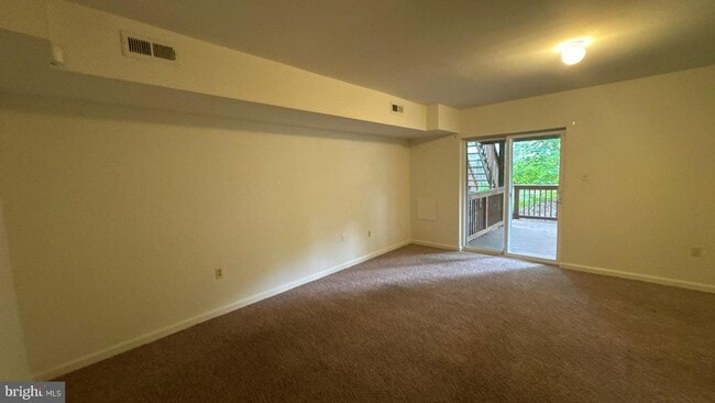 Building Photo - 6762 Ducketts Ln