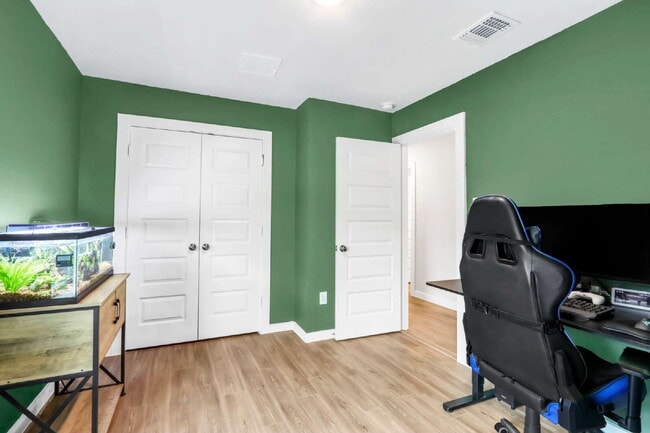 Building Photo - "Charming 4-Bedroom Sanctuary with 2.5 Baths in San Antonio – Spacious 2,097 Sq Ft Home available...