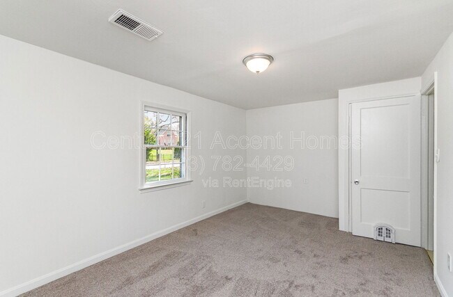 Building Photo - 7800 Schelhorn Rd