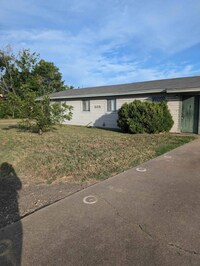 Building Photo - 505 N Main St