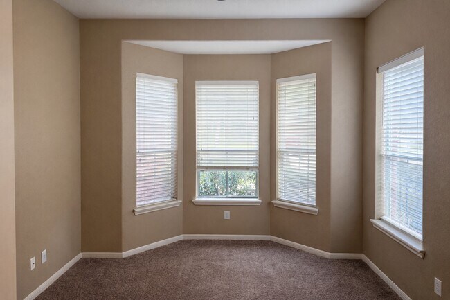 Building Photo - 3514 Apple Grove Dr