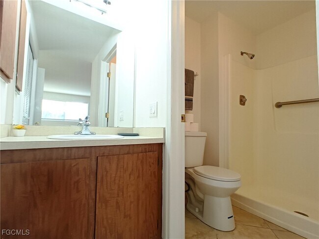 Building Photo - 6300 South Pointe Blvd