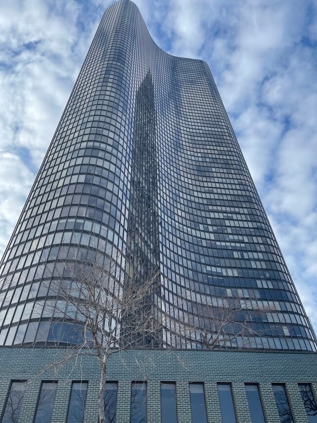 Building Photo - 505 N Lake Shore Dr