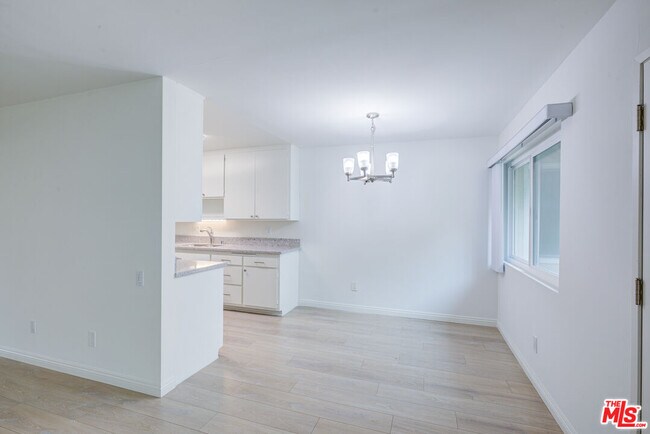 Building Photo - 2020 Graham Ave