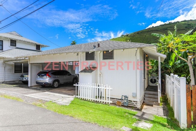 Building Photo - quaint studio cottage for rent in Manoa)