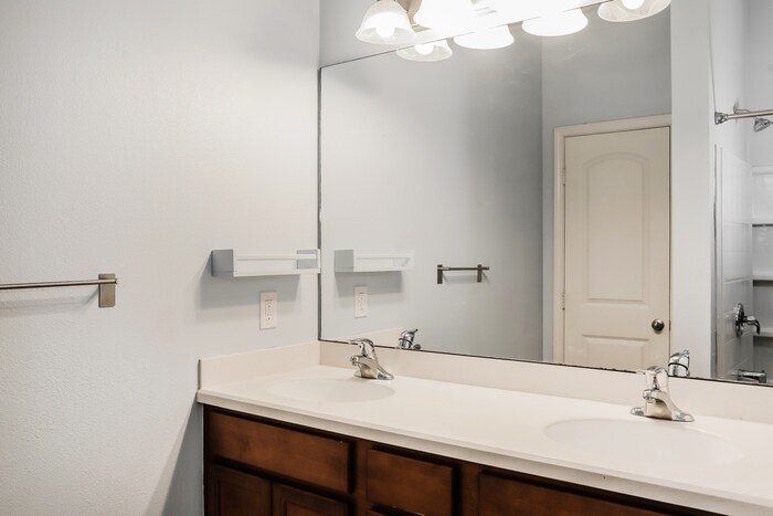 Building Photo - 13406 Ocean Mist Dr