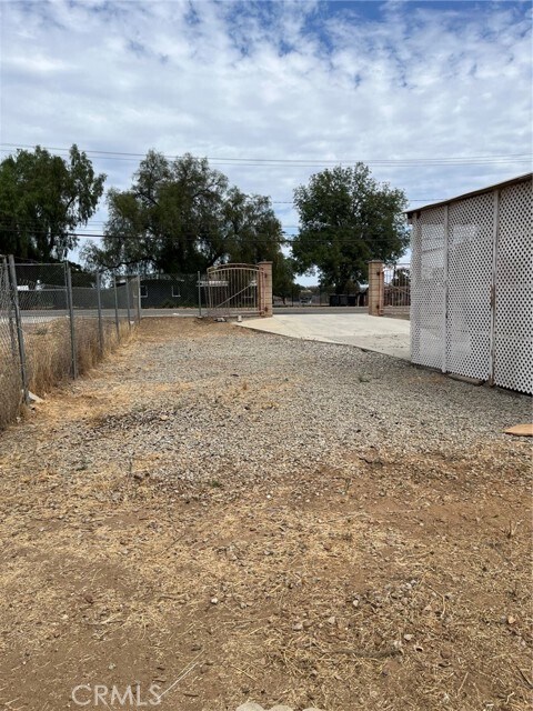 Building Photo - 22225 Ellis Ave