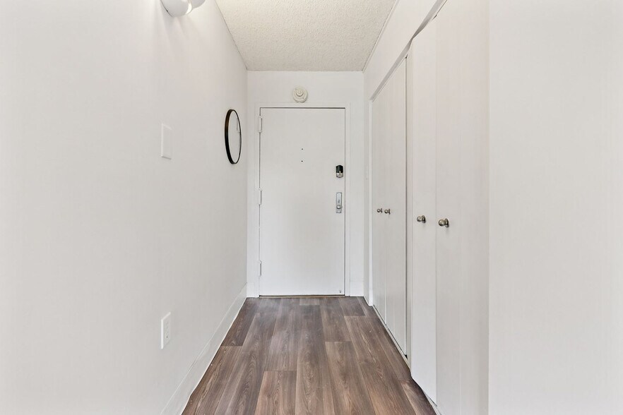 Building Photo - 1711 Bellevue Ave