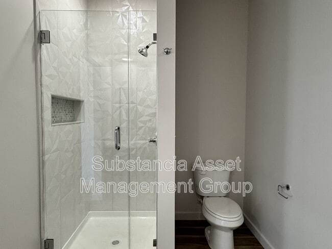 Building Photo - 1665 Midtown Pl