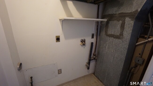 Building Photo - 42 Woodbridge St