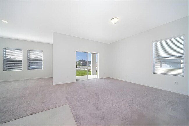 Building Photo - 5844 Bovine Dr