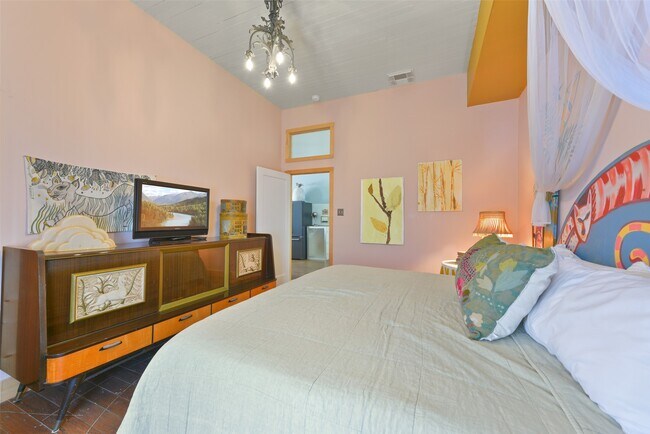 Building Photo - 1614 Avenue K