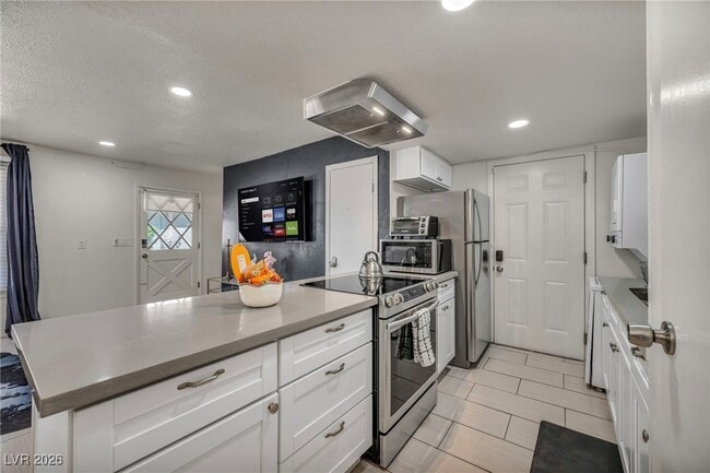 Building Photo - 1334 Dorothy Ave