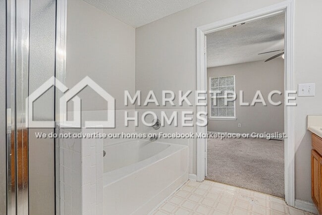 Building Photo - 3187 Kingswood Glen
