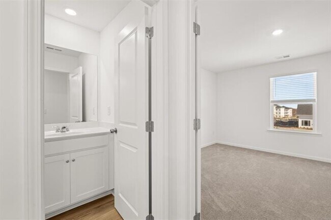 Building Photo - 96 Smithwood Dr