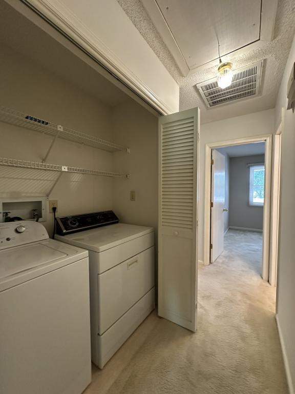 Building Photo - 14 Willow Tree Run