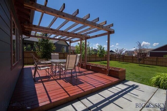 Building Photo - 3-Bedroom, 2-Bathroom Single-Level Home in Bozeman, MT