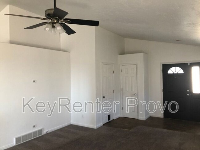 Building Photo - 852 S Slate Canyon Dr