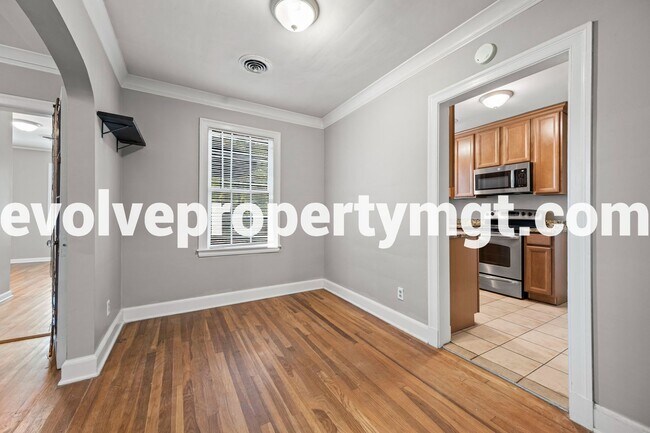 Building Photo - Hidden Collierville Gem on 1 ACRE!