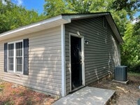 Building Photo - 1402