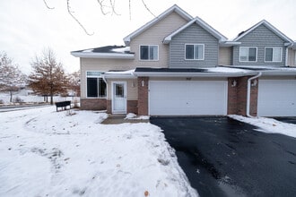 Building Photo - 557 French Ln