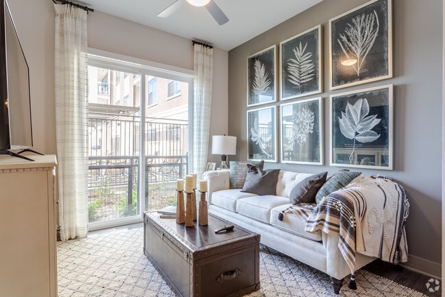 1BR,1BA - 648SF - A0 - LIVING AREA - Carolyn