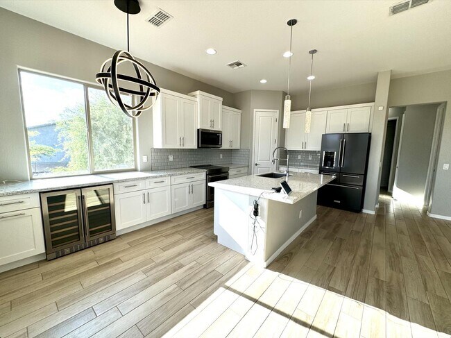 Building Photo - 27309 N 136th St