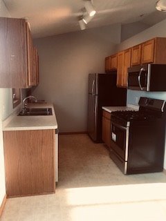 Building Photo - 3Bd*2Bth- Great location near Target- Shakopee- Available July 1