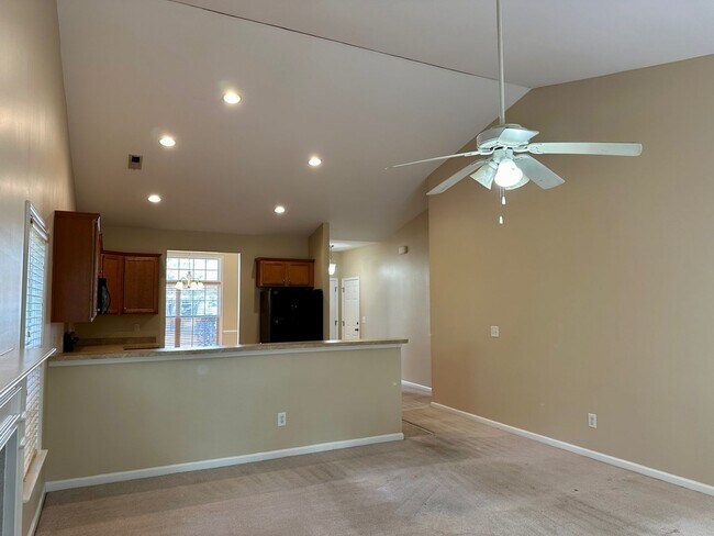 Building Photo - Long Term Rental - Summerville, South Carolina