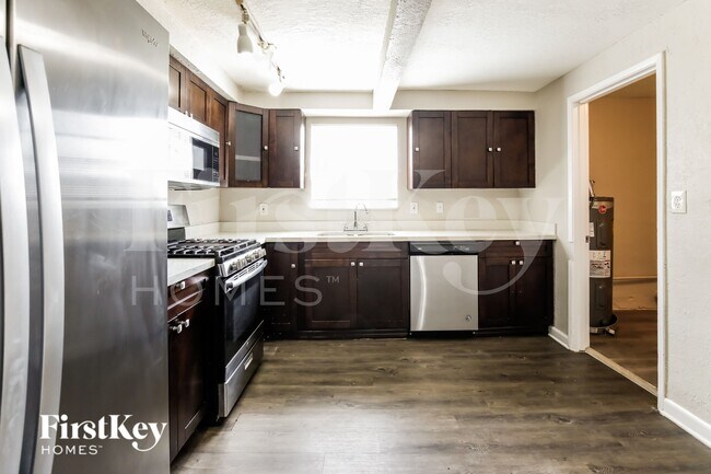 Building Photo - 2330 N 67th Ave