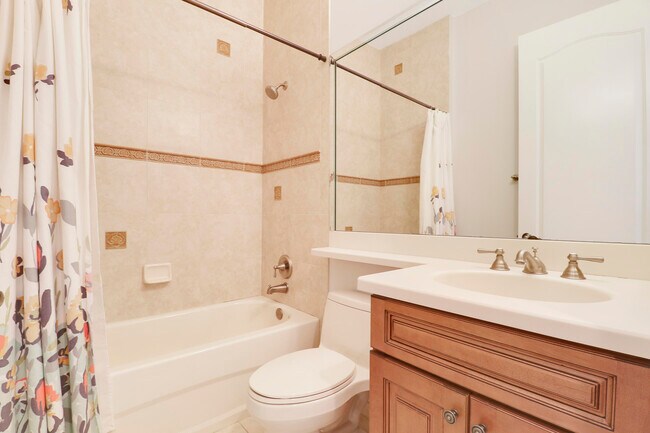 Building Photo - 4581 Artesa Way S