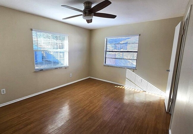 Building Photo - 5160 Glasgow Ave