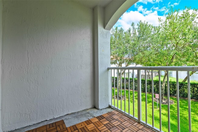 Building Photo - 4361 SW 160th Ave