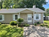 Building Photo - 406 Dowd St