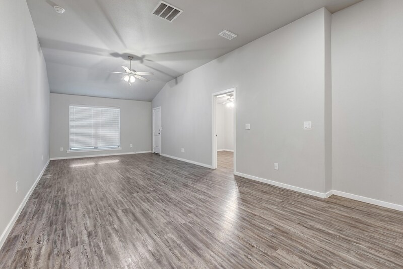 Building Photo - 2120 N Avenue J