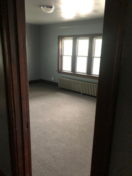 Building Photo - 4325 W Burleigh St