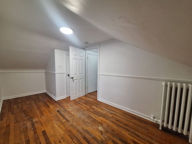 Building Photo - Four bedroom Harper Woods bungalow