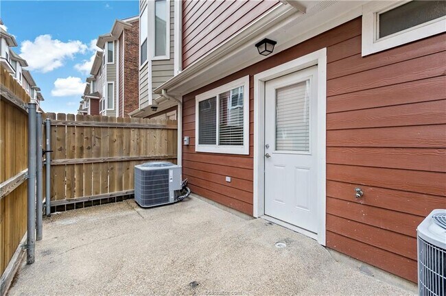 Building Photo - 1198 Jones-Butler Rd