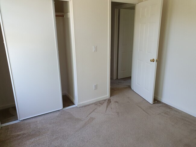 Building Photo - 1505 Hermocilla Way