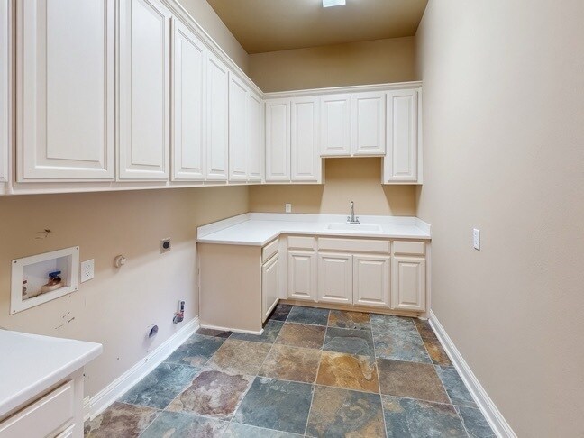 Building Photo - 8108 Penobscot Ln