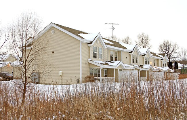 Building Photo - 745 33rd St S