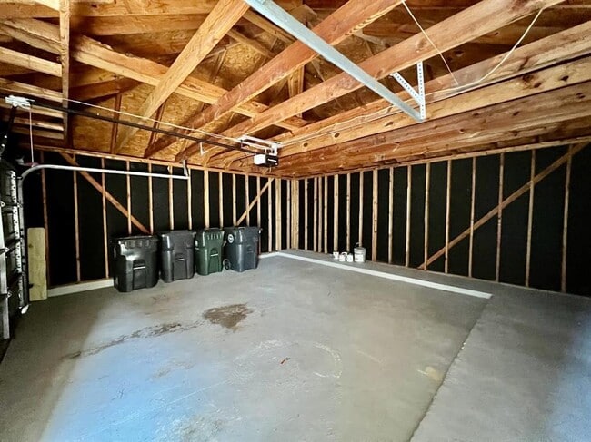 Building Photo - 2339 Plantation Bend Dr