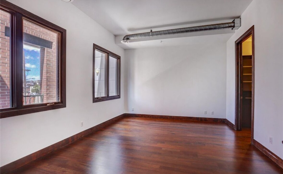 Building Photo - 2101 Larimer St