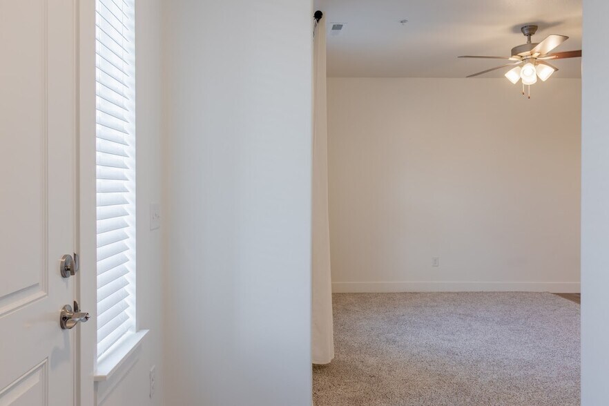Building Photo - 3758 W 1440 N